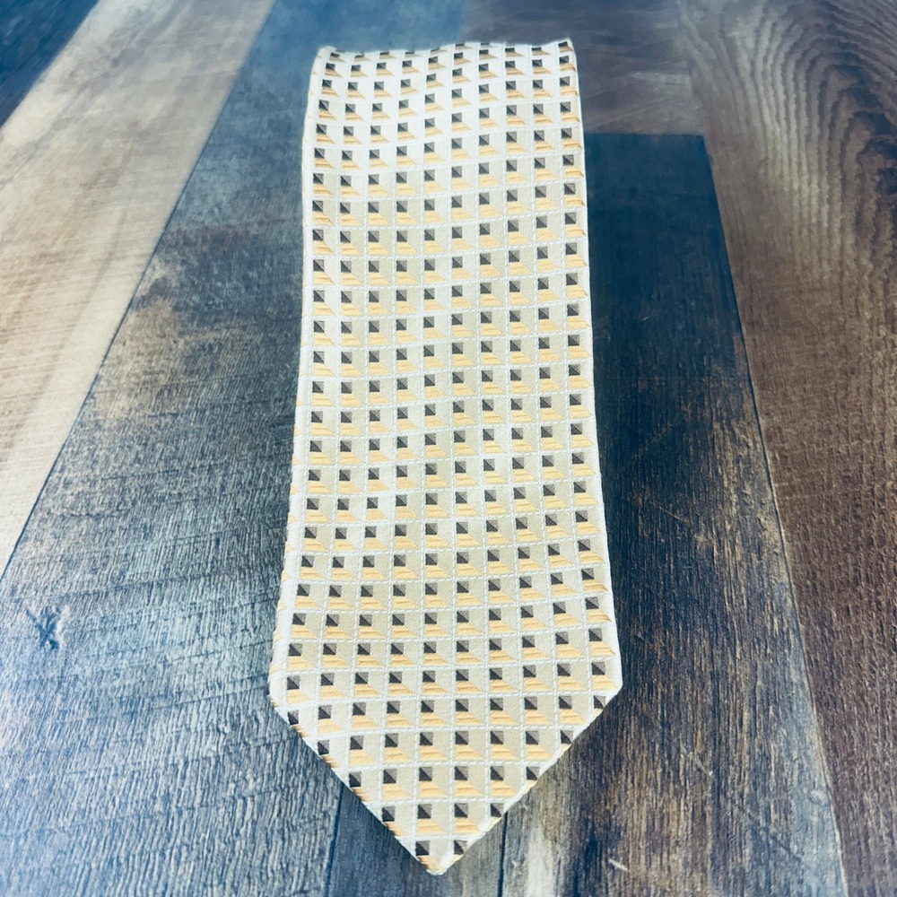Ermenegildo Zegna Silk Tie‎ Gold Tan Geometric Square Pattern Made in Italy